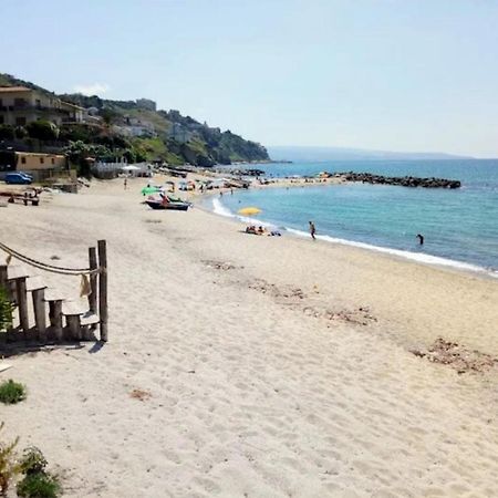 Casa Di Giorgio-Fronte Spiaggia Pizzo  Exterior foto